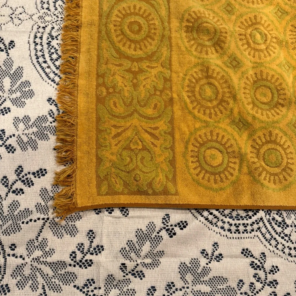 Fieldcrest Vintage Midcentury Bath Towel Geometric Mod Pattern MCM Gold Green